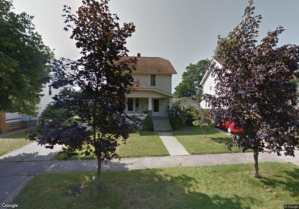 2216 E 33rd St, Lorain, OH 44055 - photo 1