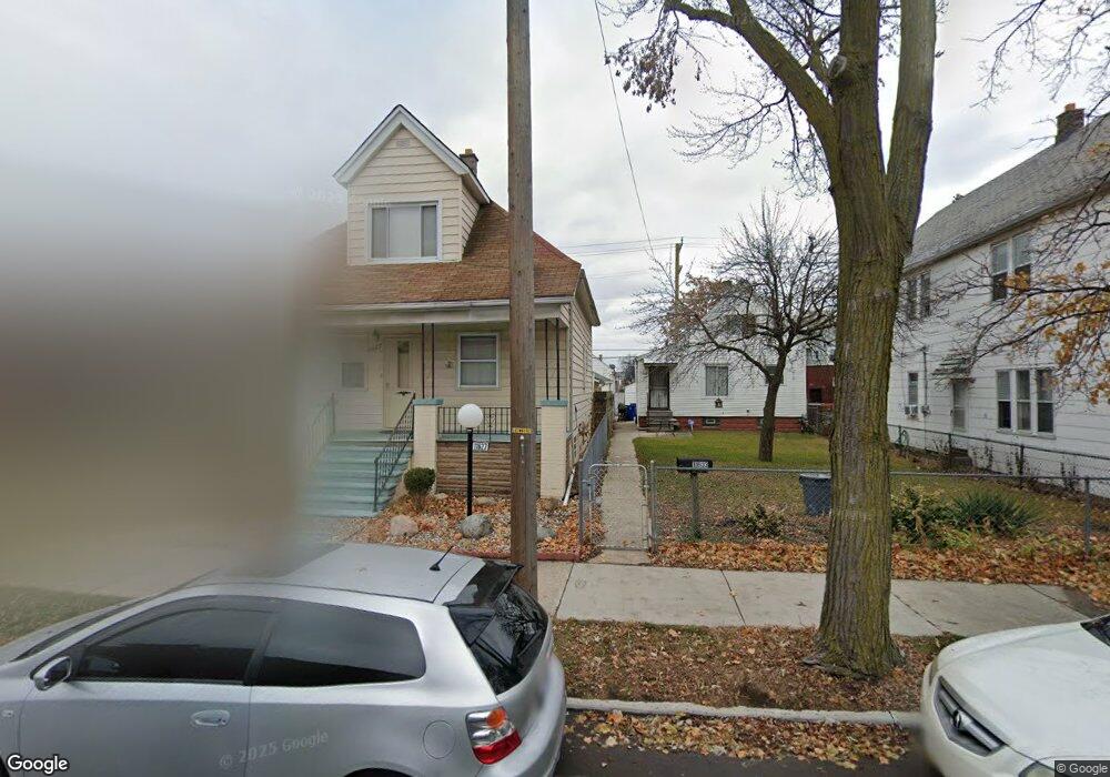 11633 Sobieski St, HamtraMcK, MI 48212 - photo 1