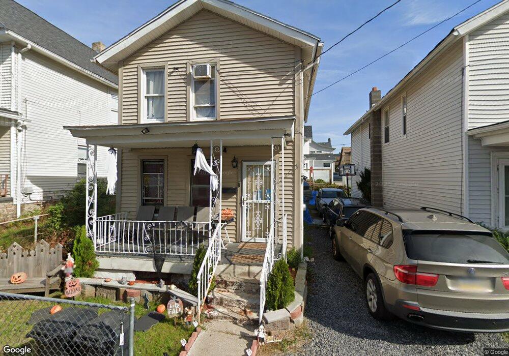 1312 Division St, Scranton, PA 18504 - photo 1
