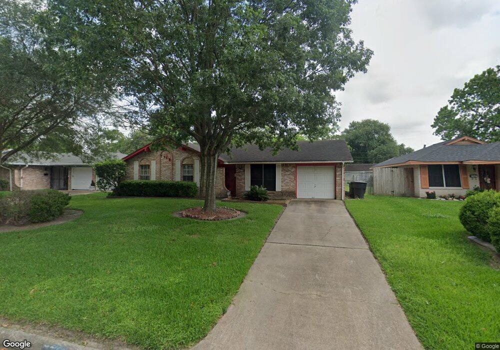 7718 Lakewood Dr, Houston, TX 77016 - photo 1