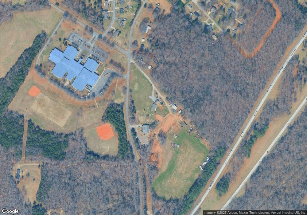 738 River Hill Rd, Statesville, NC 28625 - photo 1