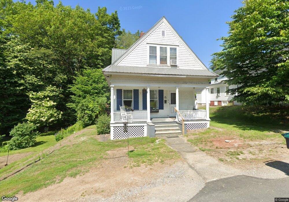32 Chestnut St, Tilton, NH 03276 - photo 1
