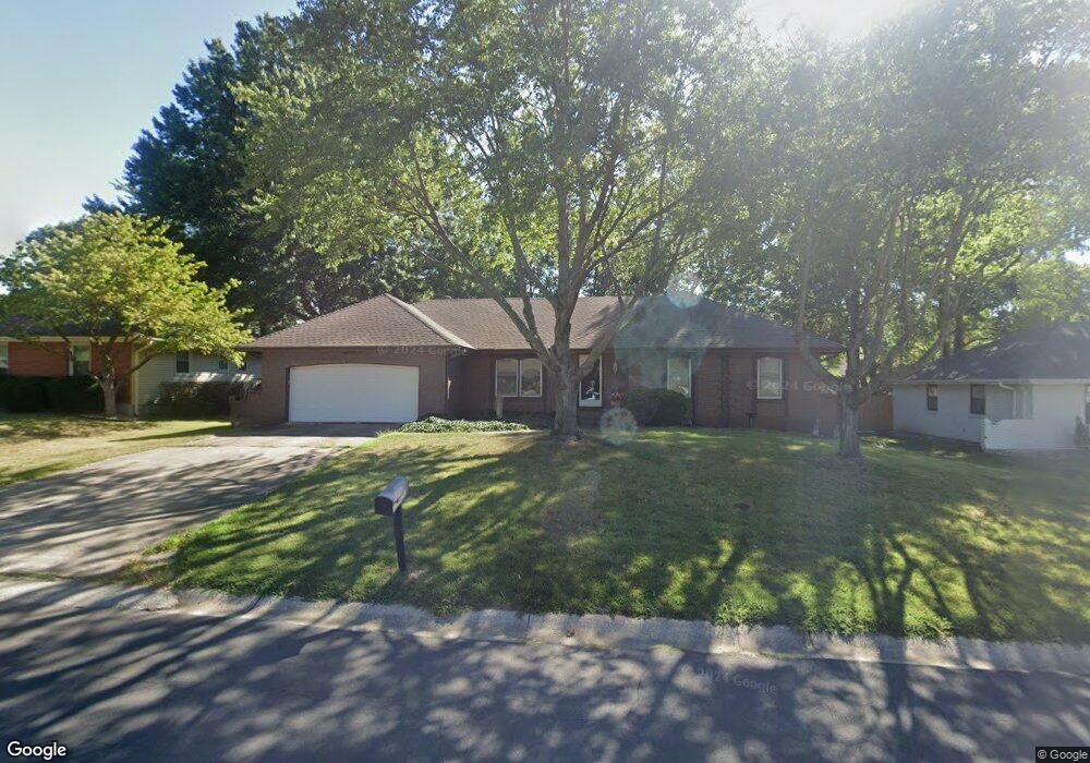 802 NW 11th St, Blue Springs, MO 64015 - photo 1