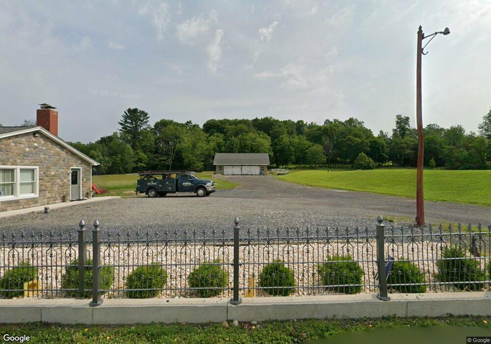 2900 Glase Rd, Bath, PA 18014 - photo 1