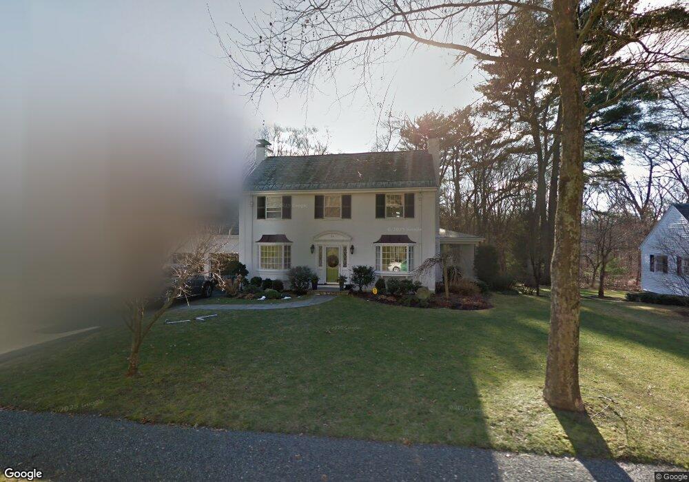 54 Thackeray Rd, Wellesley Hills, MA 02481 - photo 1