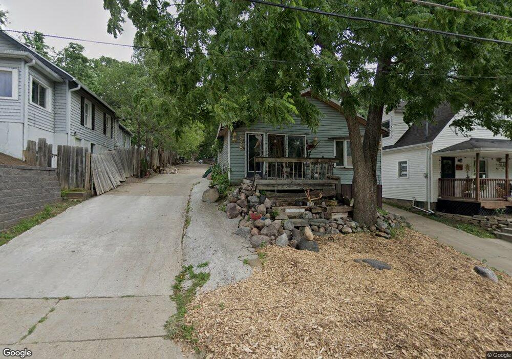 828 Pioneer Rd, Des Moines, IA 50315 - photo 1