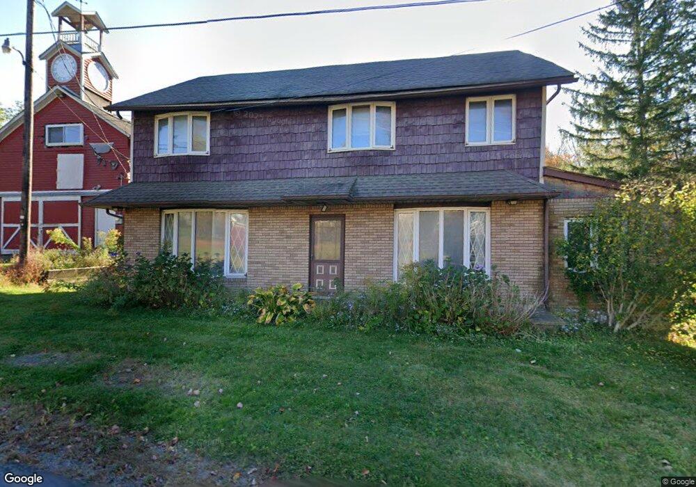 527 Gravity Rd, Lake Ariel, PA 18436 - photo 1