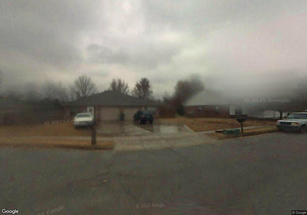 1665 E Evalyn Cir, Fayetteville, AR 72701 - photo 1