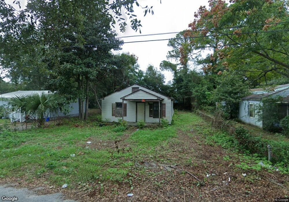 3810 Emanuel Ave, Brunswick, GA 31520 - photo 1