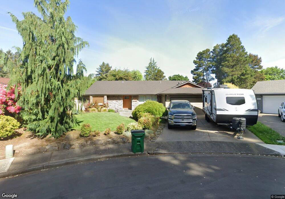 8935 SW Sheridan Ct, Beaverton, OR 97008 - photo 1