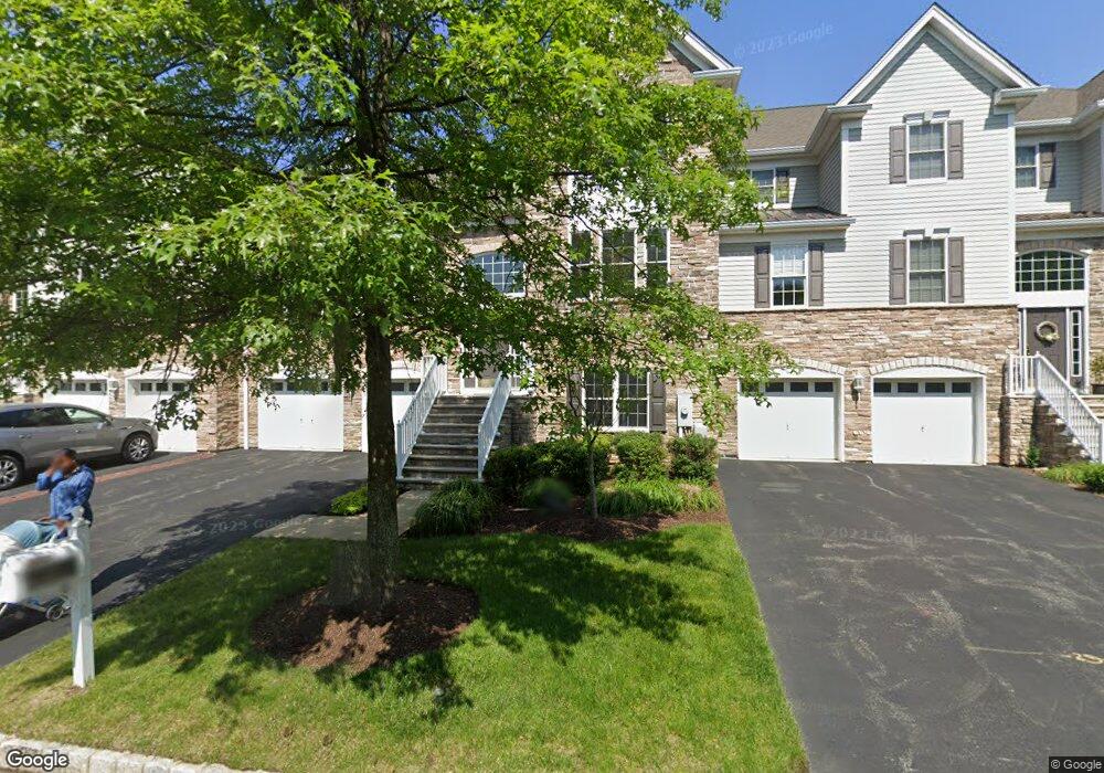 19 Baxter Ln, West Orange, NJ 07052 - photo 1