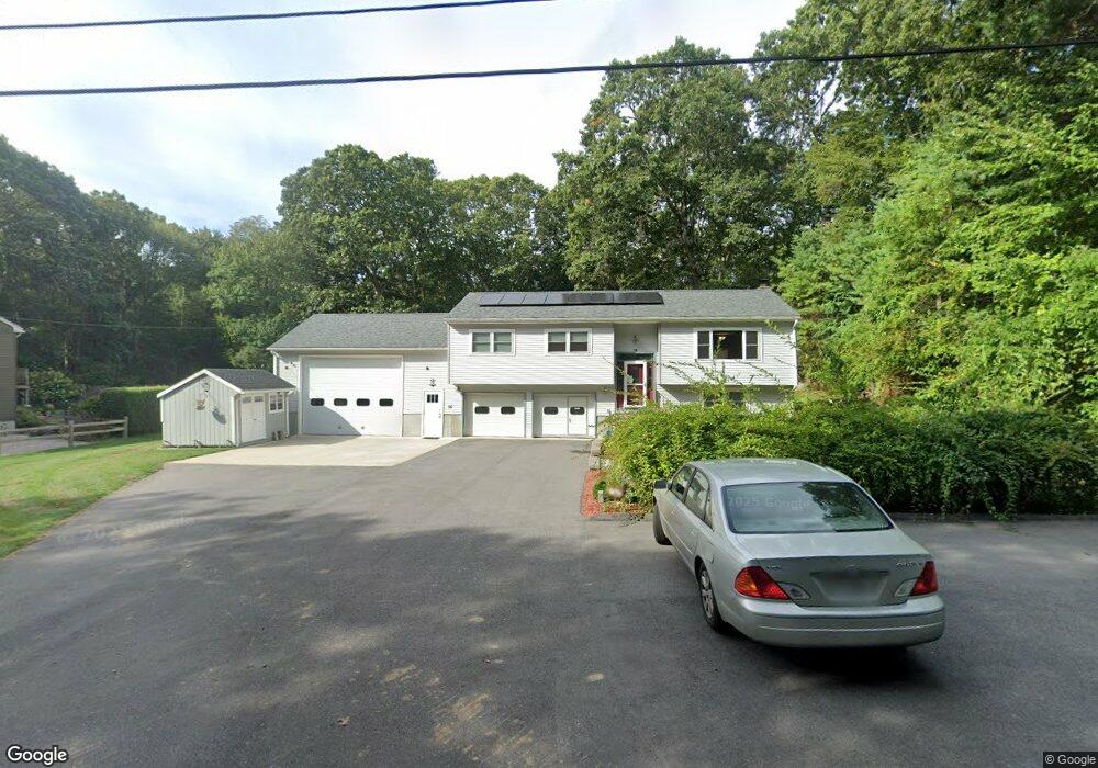 14 Davis Ave, Pawcatuck, CT 06379 - photo 1