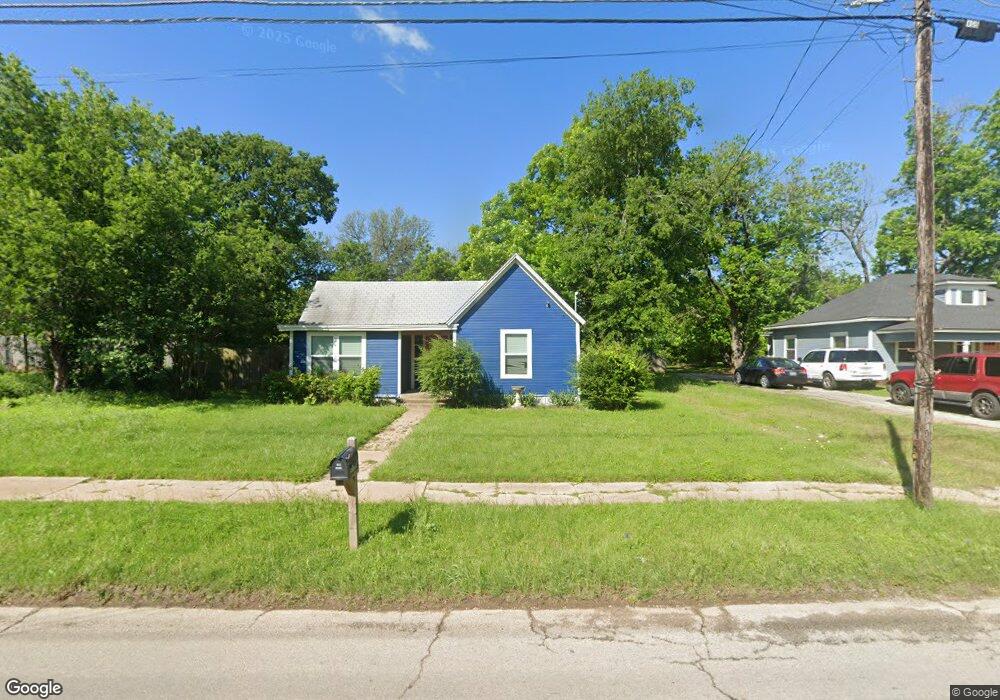 405 N Douglas Ave, Cleburne, TX 76033 - photo 1
