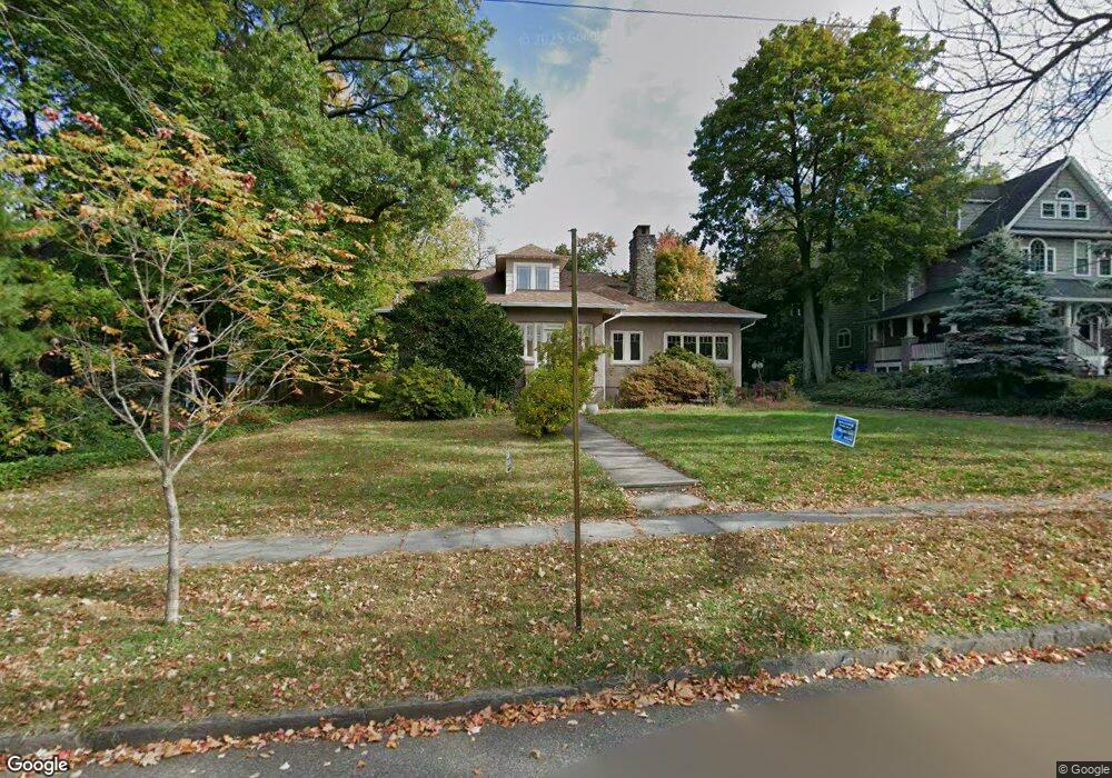 62 W Pierrepont Ave, Rutherford, NJ 07070 - photo 1