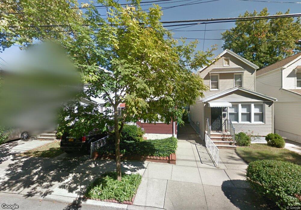 6921 Nansen St, Forest Hills, NY 11375 - photo 1