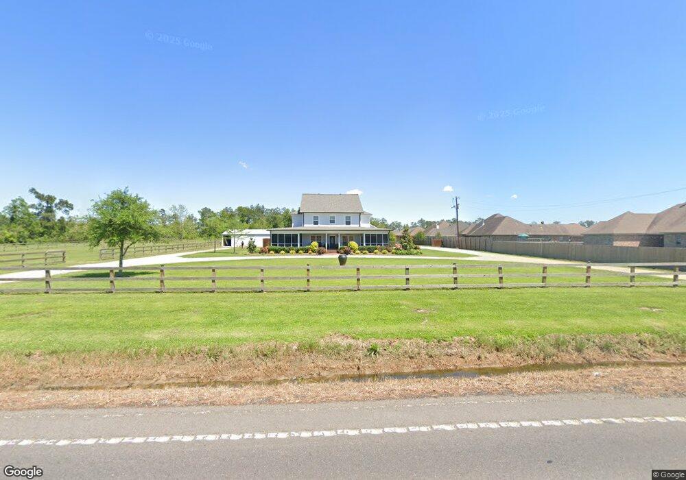 732 Sutherland Rd, Lake Charles, LA 70611 - photo 1