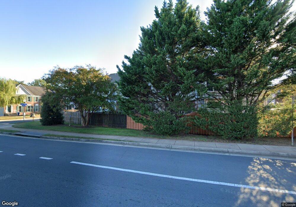 21814 Stonington Square, Sterling, VA 20164 - photo 1