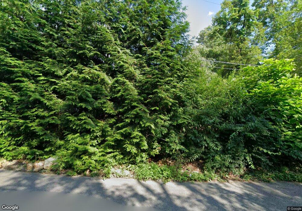 127 Lakeview Dr, Mahwah, NJ 07430 - photo 1