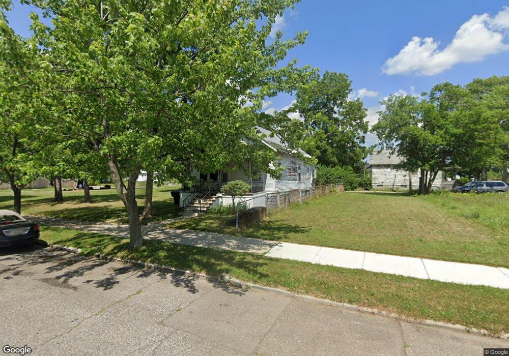 12326 Maine St, HamtraMcK, MI 48212 - photo 1