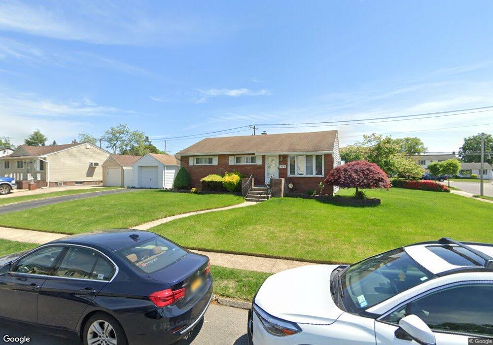 759 Patterson Ave, Franklin Square, NY 11010 - photo 1