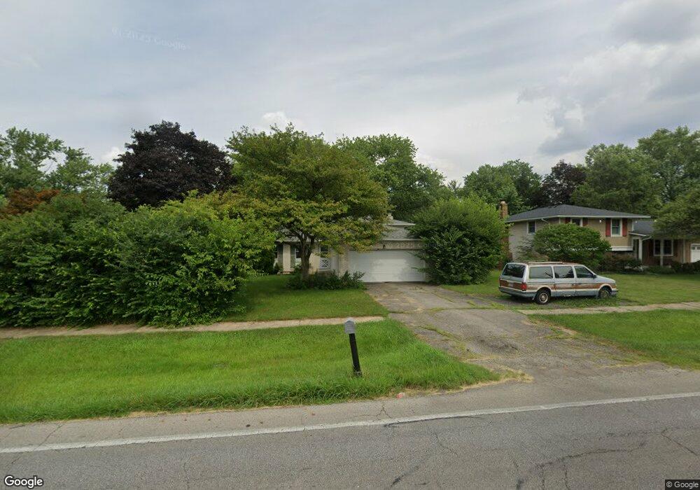 5812 Linworth Rd, Columbus, OH 43235 - photo 1