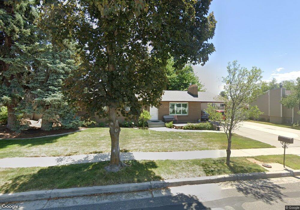 1256 Mockingbird Ln, Sandy, UT 84094 - photo 1