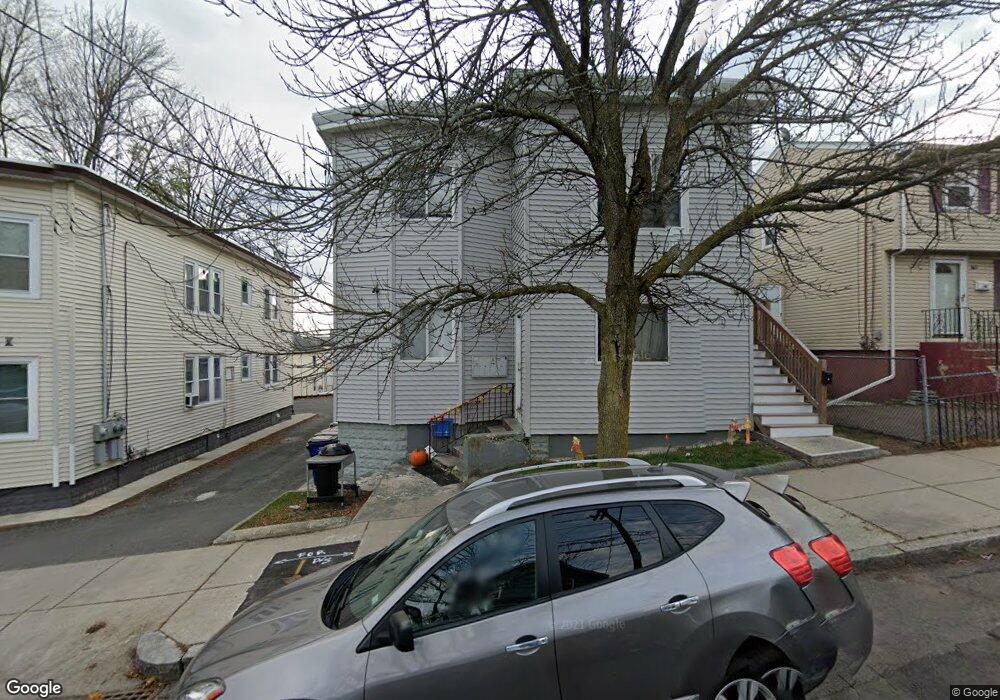 136 Walnut Ave unit 2, Revere, MA 02151 - photo 1