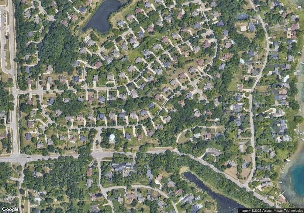 2882 West Bloomfield Oaks Dr, West Bloomfield, MI 48324 - photo 1