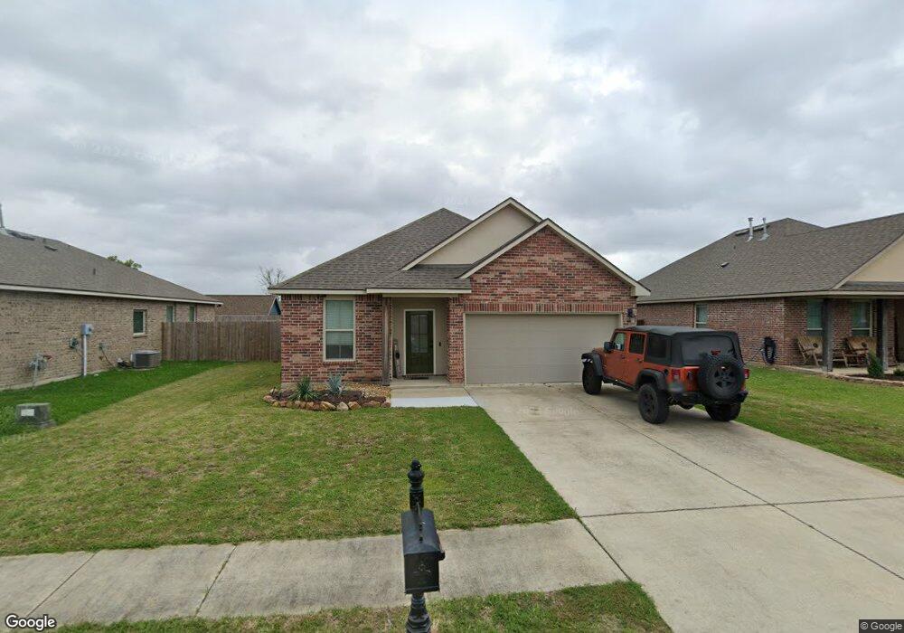 2213 N Lake Michele Cir, Lake Charles, LA 70607 - photo 1