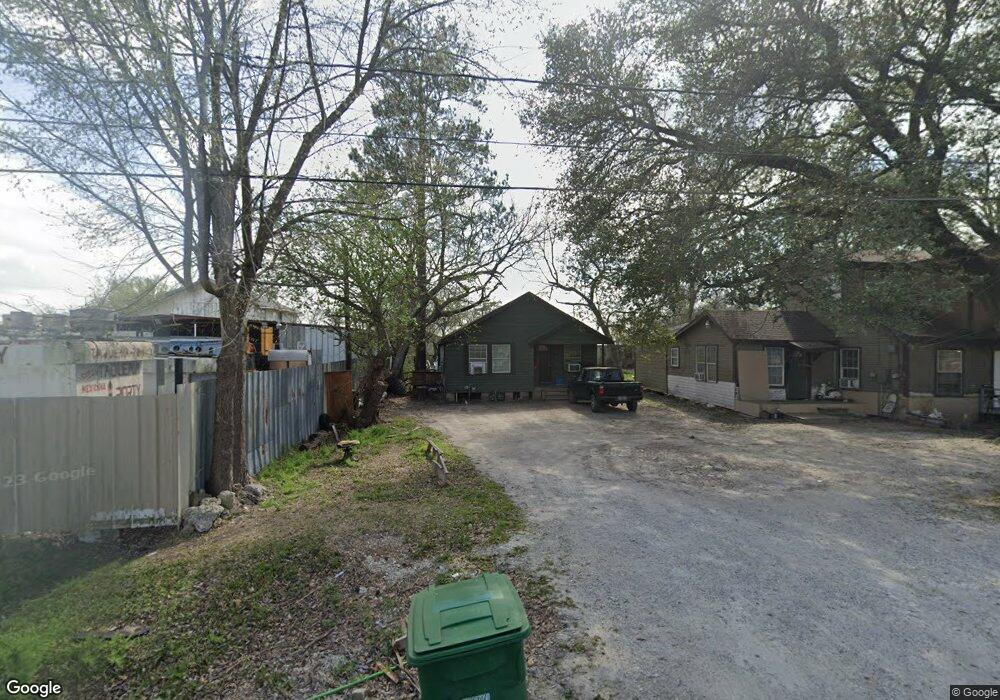 924 De Boll St, Houston, TX 77022 - photo 1