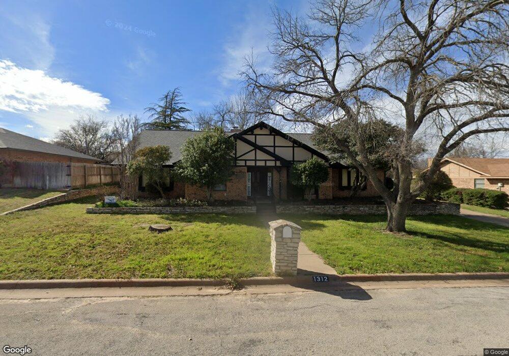 1312 Pecan Dr, Weatherford, TX 76086 - photo 1