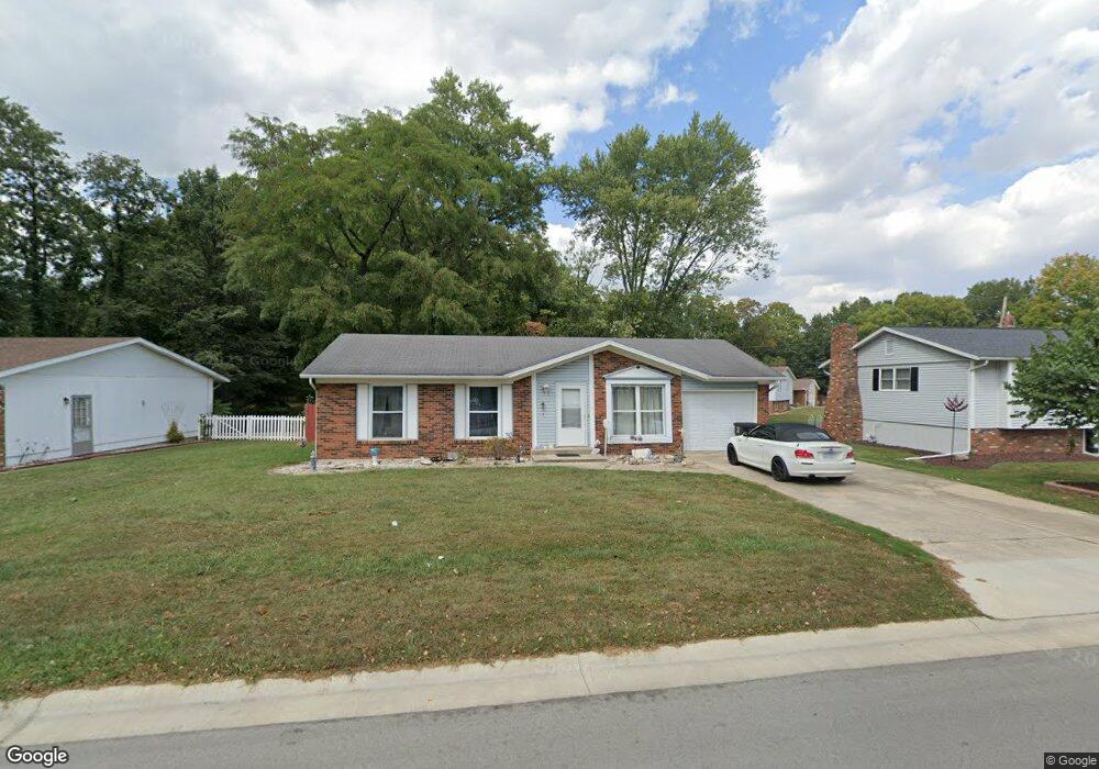 38 N Lakewood Dr, Effingham, IL 62401 - photo 1