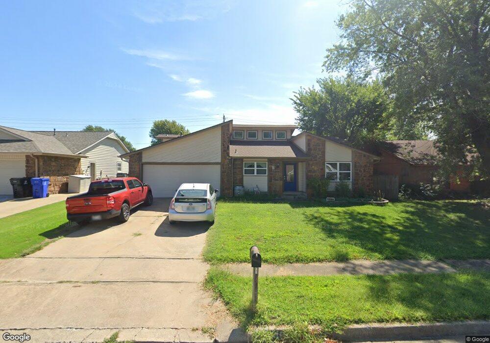 2403 S Gardenia Ave, Broken Arrow, OK 74012 - photo 1