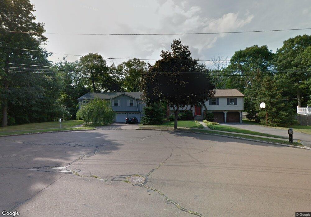 76 Sleepy Hollow Cir, East Haven, CT 06512 - photo 1