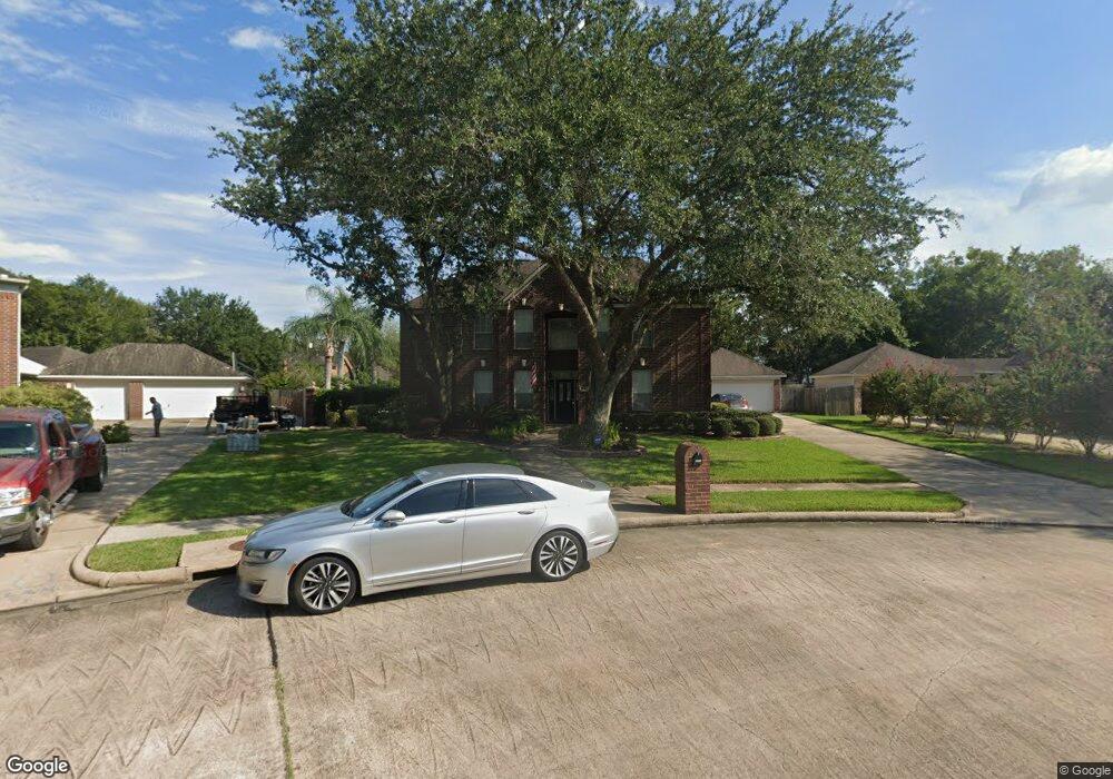 1717 Keystone Dr, Friendswood, TX 77546 - photo 1