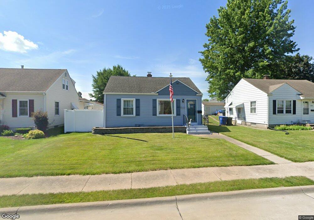 2347 W High St, Davenport, IA 52804 - photo 1