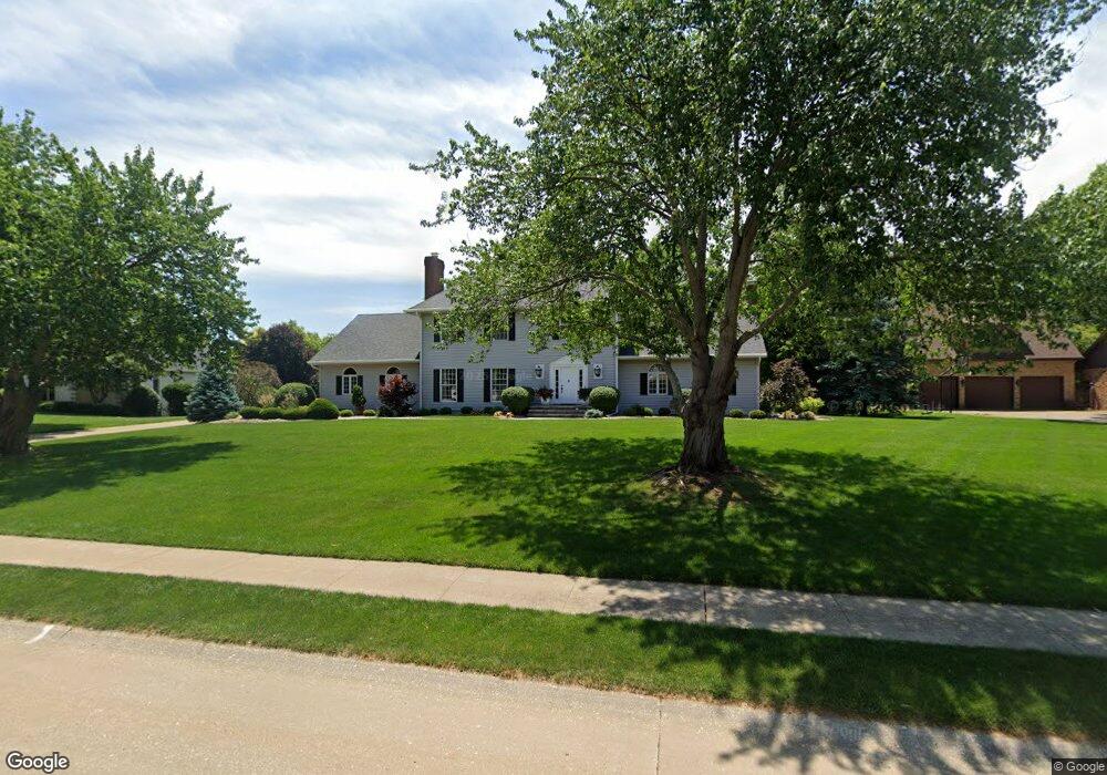 2835 E 42nd Ct, Davenport, IA 52807 - photo 1