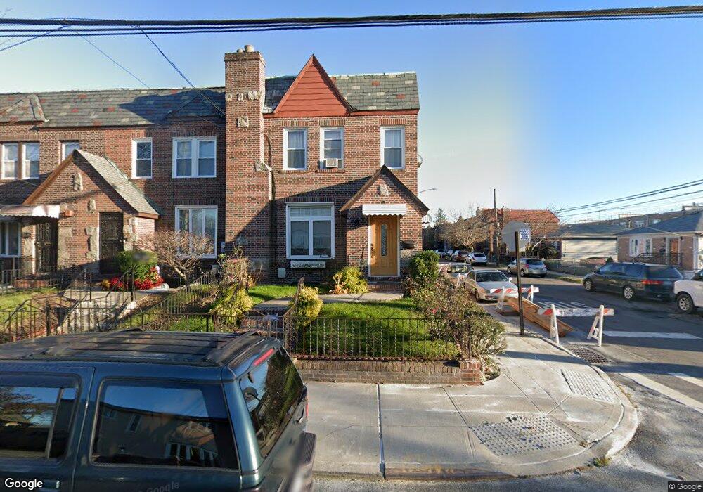 17602 Sunbury Rd, Jamaica, NY 11434 - photo 1