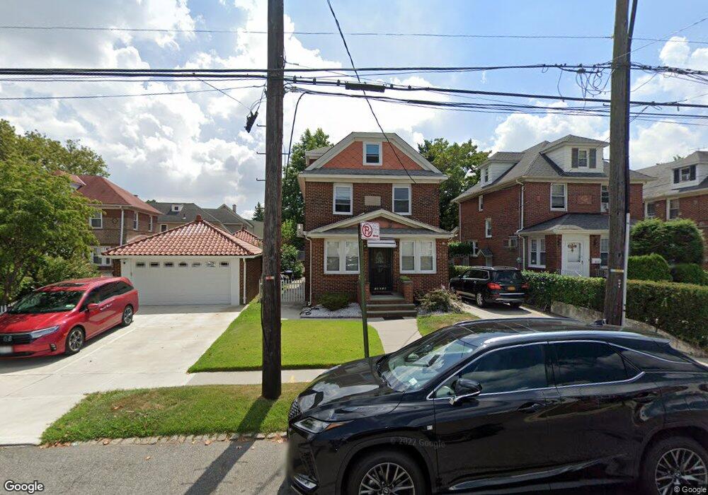 14618 Laburnum Ave, Flushing, NY 11355 - photo 1