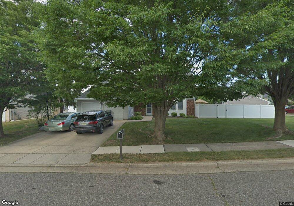 6 Honeysuckle Ln, Edison, NJ 08820 - photo 1