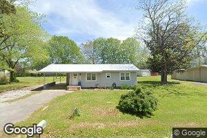 902 5th St NW, Red Bay, AL 35582