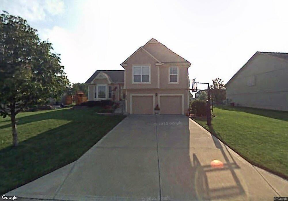 4947 Noreston St, Shawnee, KS 66226 - photo 1