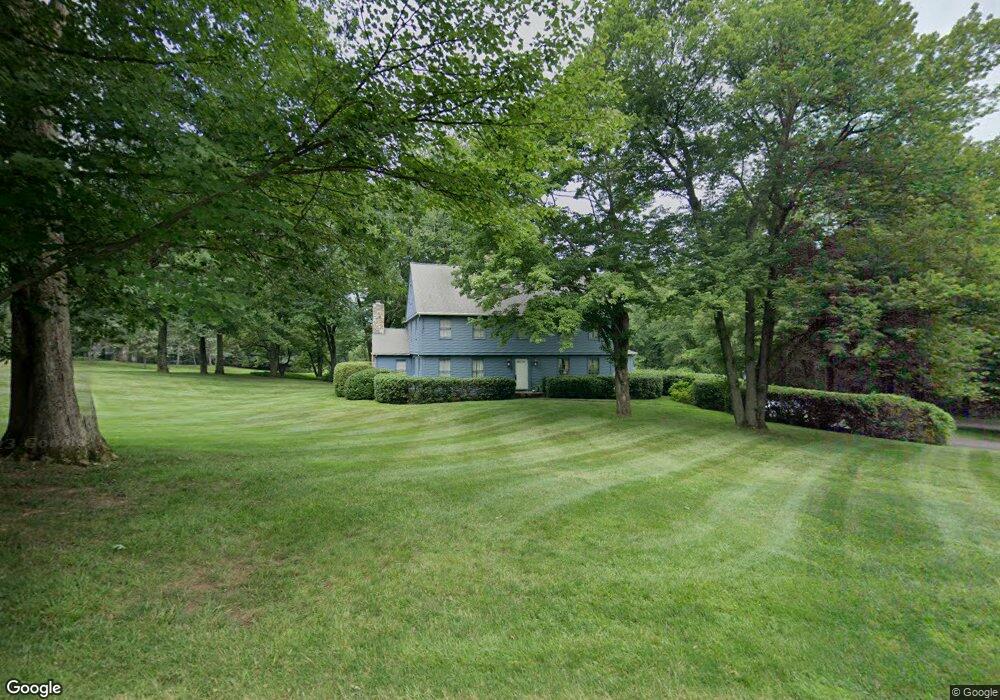 2 Guardhouse Dr, Redding, CT 06896 - photo 1