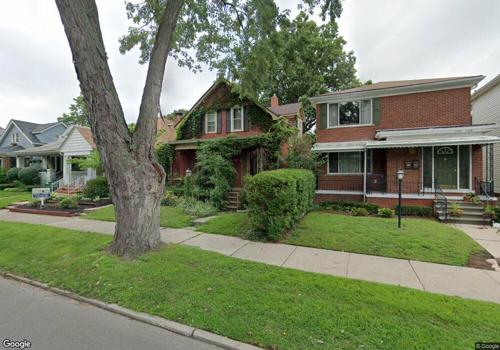 1128 Lakepointe St, Grosse Pointe Park, MI 48230 - photo 1