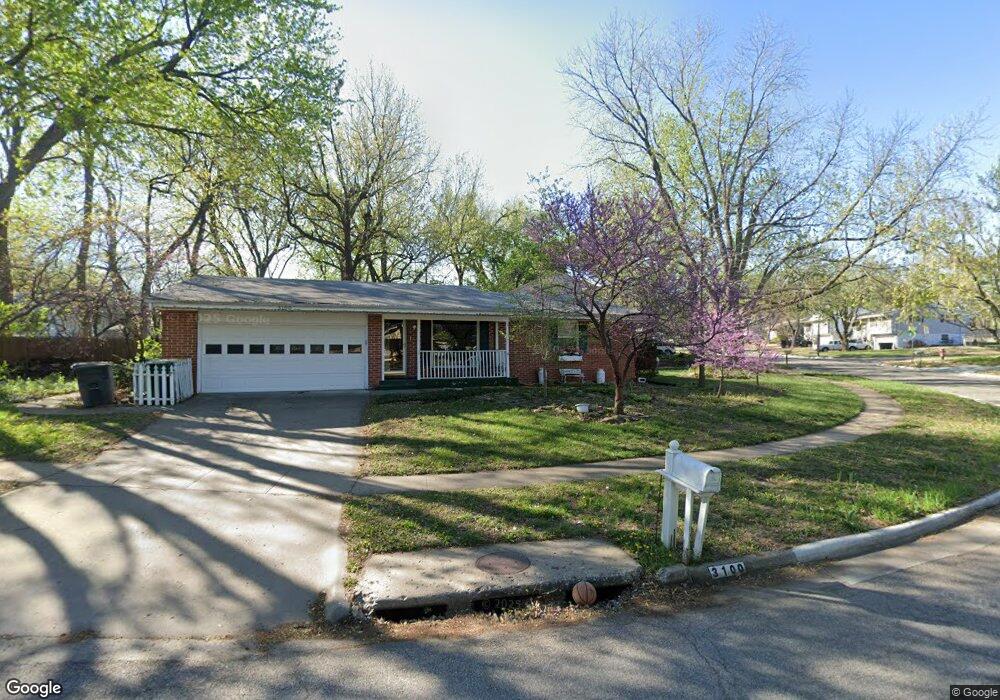 3100 SW Meadow Ln, Topeka, KS 66614 - photo 1