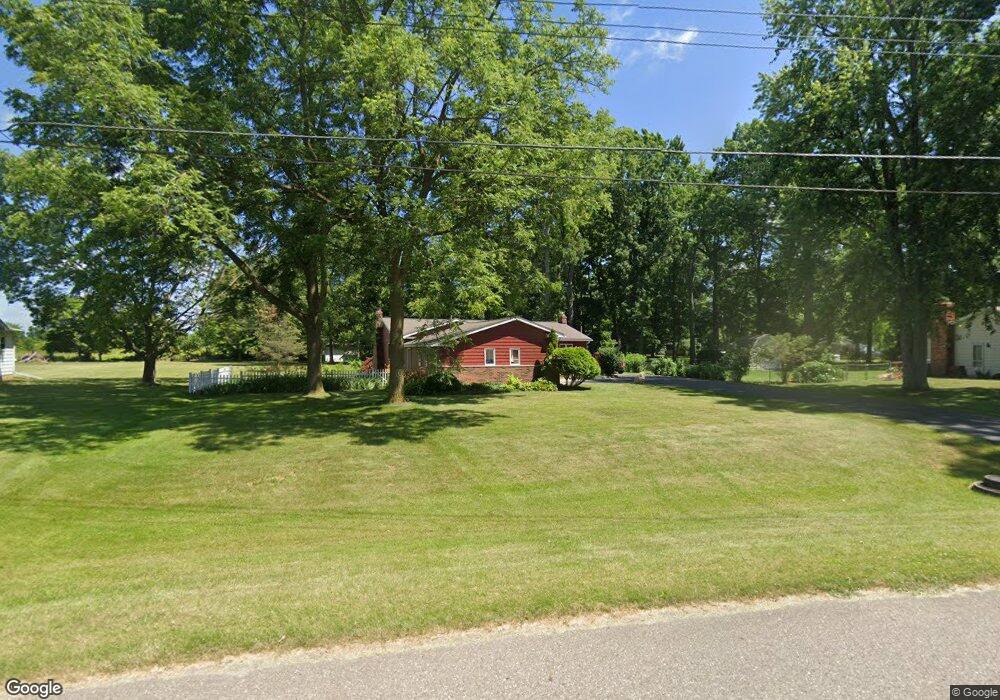 2376 Blarney Dr, Davison, MI 48423 - photo 1