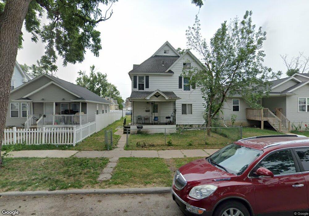 511 7th Ave SW, Cedar Rapids, IA 52404 - photo 1