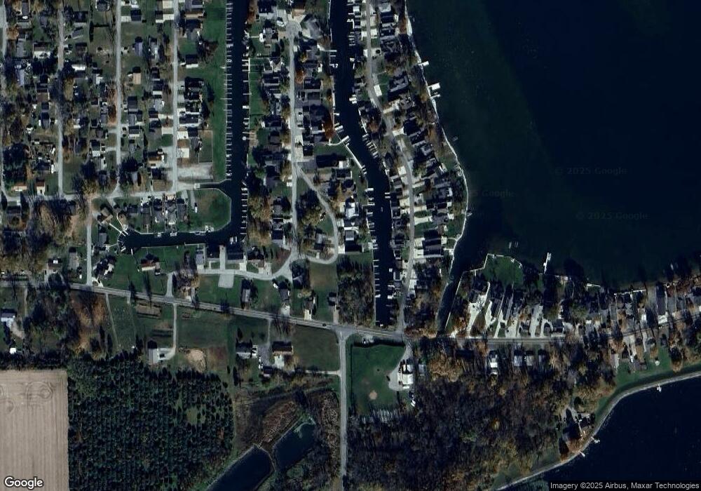 9818 N Majestic Way, Syracuse, IN 46567 - photo 1