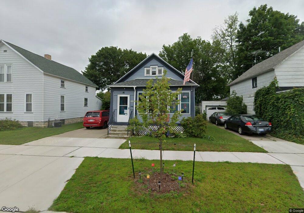 1509 15th Ave, Menominee, MI 49858 - photo 1