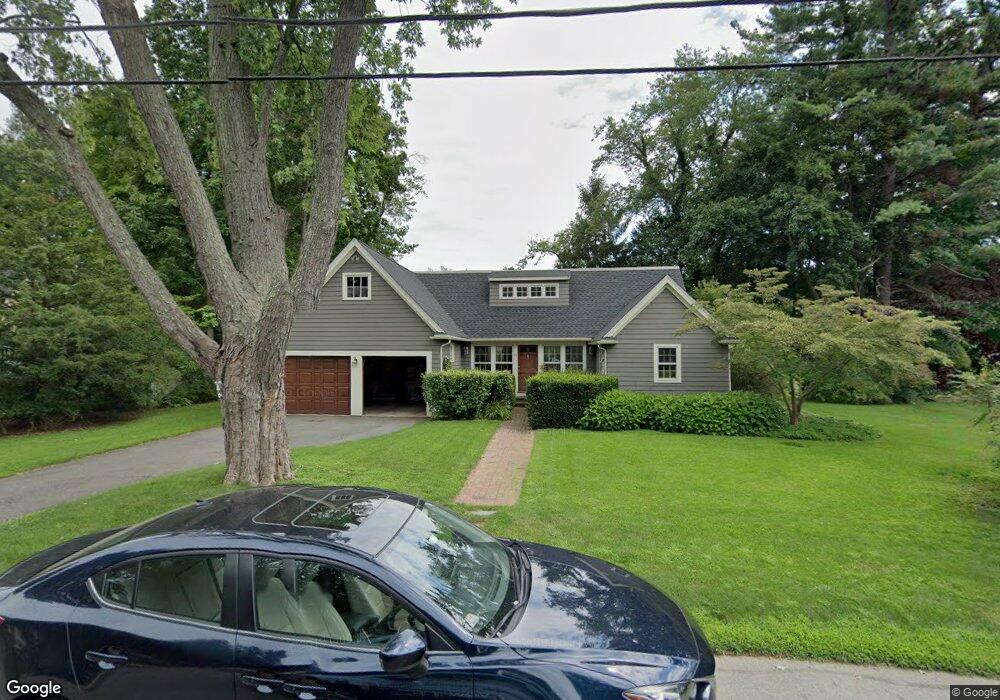 35 Amherst Rd, Wellesley, MA 02482 - photo 1